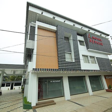 Hotel A J Park Alappuzha Ngoại thất bức ảnh
