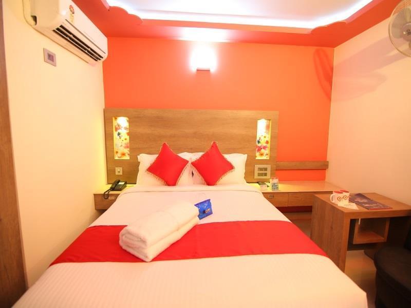 Hotel A J Park Alappuzha Ngoại thất bức ảnh
