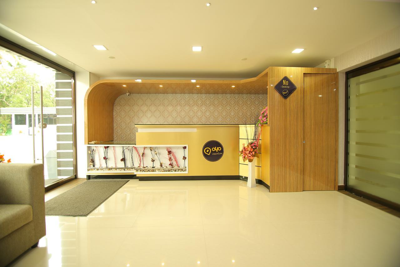 Hotel A J Park Alappuzha Ngoại thất bức ảnh
